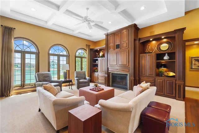 6535 Silver Lake Drive, Findlay, OH 45840