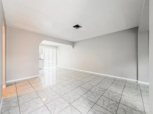 2735 Richard Road B, West Palm Beach, FL 33403