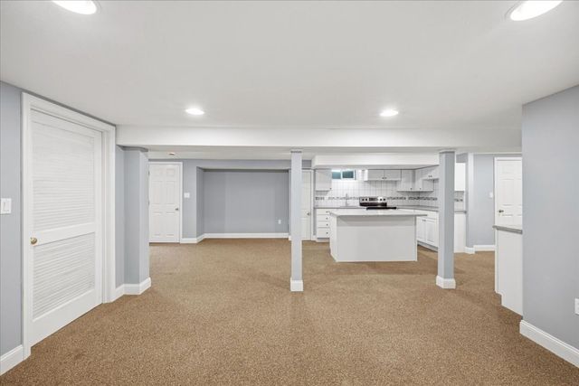 19 Madison Avenue 19, Newton, MA 02460