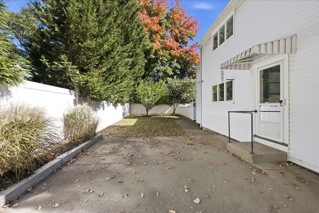 19 Madison Avenue 19, Newton, MA 02460
