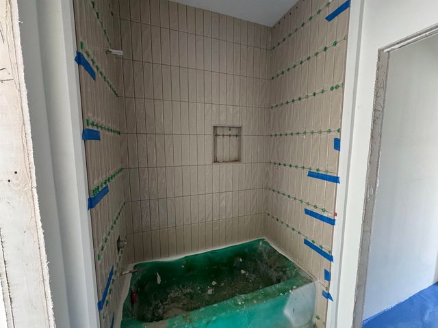 9176 OLD GREEN LN, Germantown, TN 38138