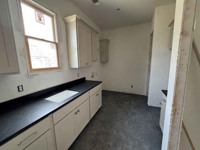 9176 OLD GREEN LN, Germantown, TN 38138