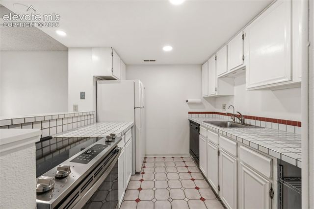1018 Fontmore Road A, Colorado Springs, CO 80904