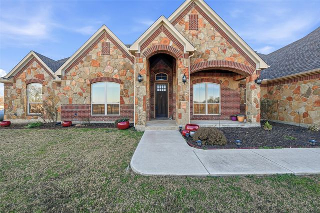 25275 Williams Drive, Justin, TX 76247