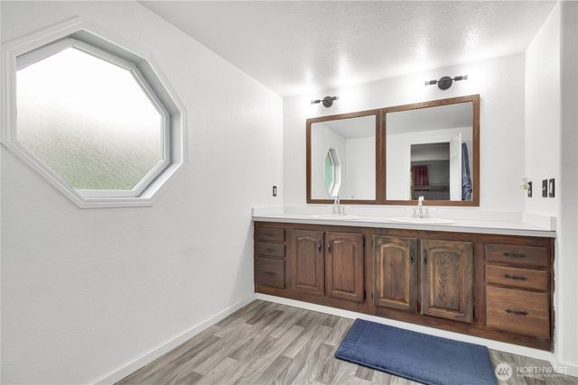 31113 W Whitehorse Drive, Arlington, WA 98223