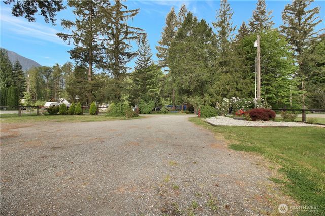 31113 W Whitehorse Drive, Arlington, WA 98223