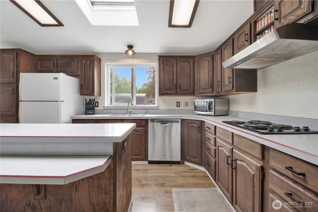 31113 W Whitehorse Drive, Arlington, WA 98223