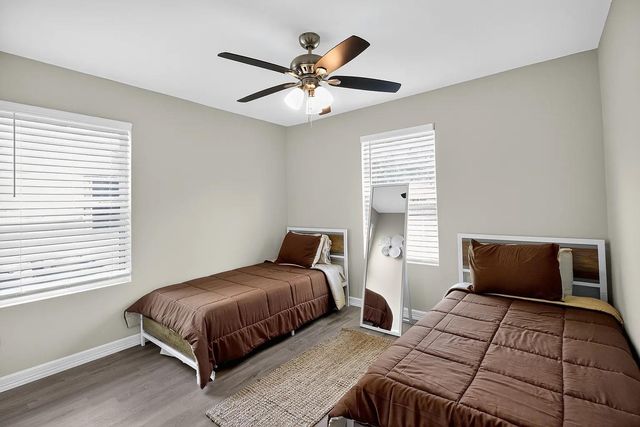 5233 Higgins Street, Houston, TX 77033
