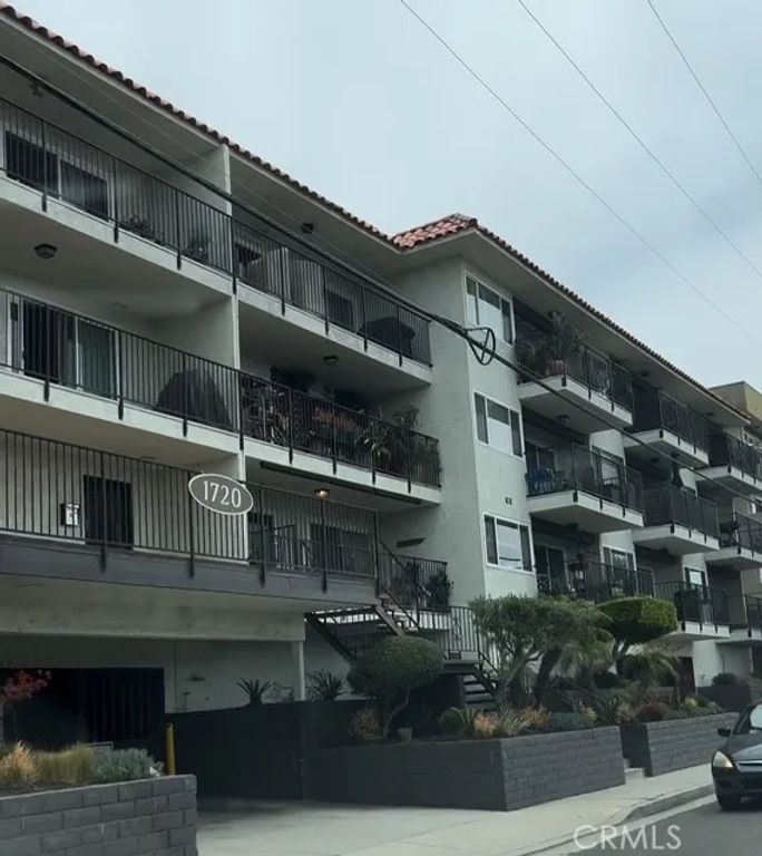 1720 Ardmore 104, Hermosa Beach, CA 90254