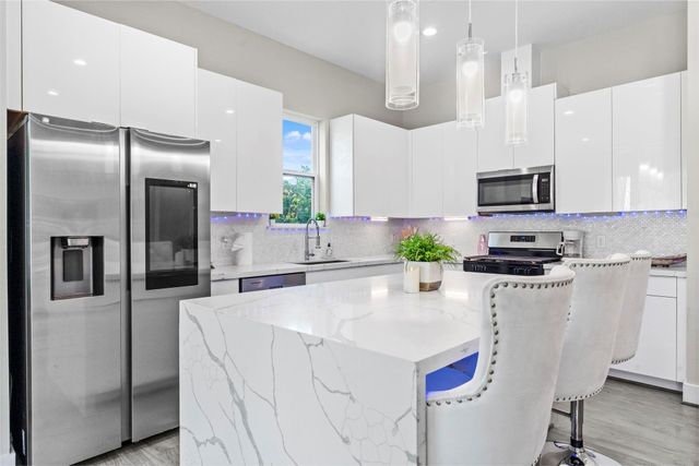 851 Prosper Street, Houston, TX 77088