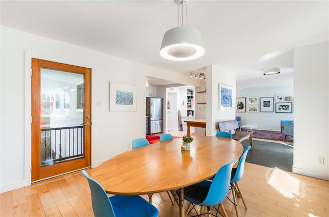 626 Calle De Valdez, Santa Fe, NM 87505