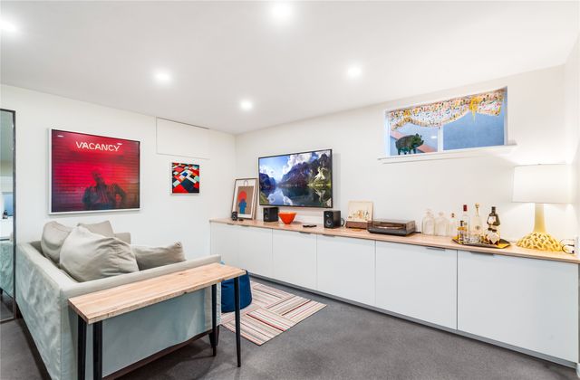 626 Calle De Valdez, Santa Fe, NM 87505