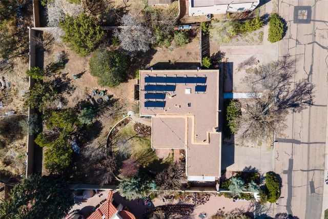 626 Calle De Valdez, Santa Fe, NM 87505