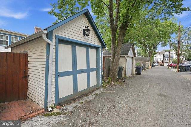 3839 BEECHER ST NW, Washington, DC 20007