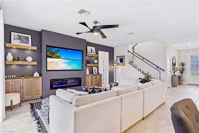 13883 Pine Lodge LN, Fort Myers, FL 33913
