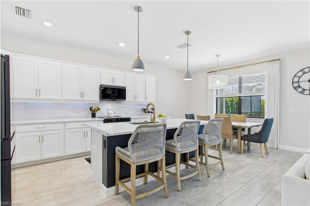 13883 Pine Lodge LN, Fort Myers, FL 33913