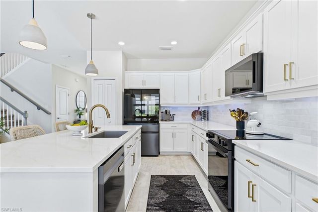 13883 Pine Lodge LN, Fort Myers, FL 33913