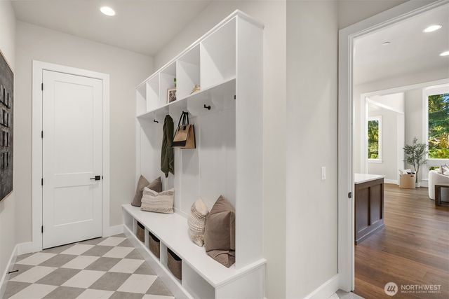 1555 158th Court SE, Bellevue, WA 98008