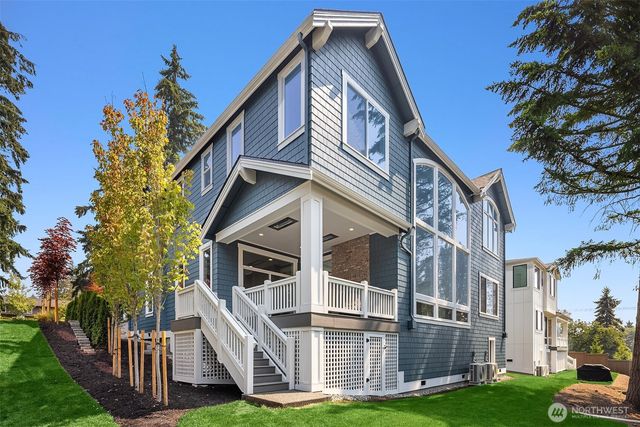 1555 158th Court SE, Bellevue, WA 98008