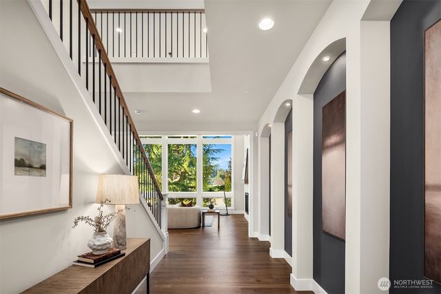 1555 158th Court SE, Bellevue, WA 98008