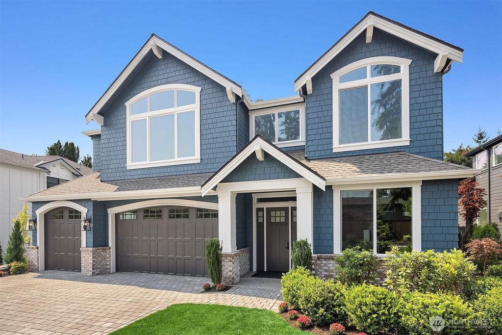 1555 158th Court SE, Bellevue, WA 98008