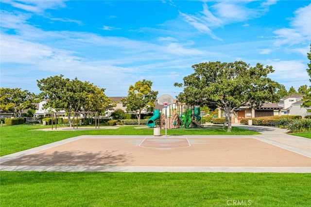 429 Deerfield, Irvine, CA 92606