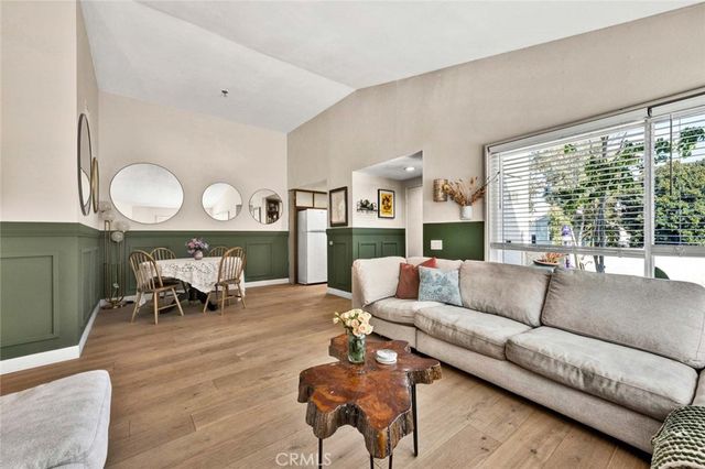 429 Deerfield, Irvine, CA 92606