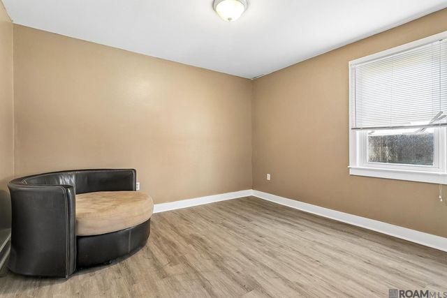 215 8th Street Dr, Ponchatoula, LA 70454