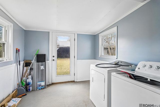 215 8th Street Dr, Ponchatoula, LA 70454