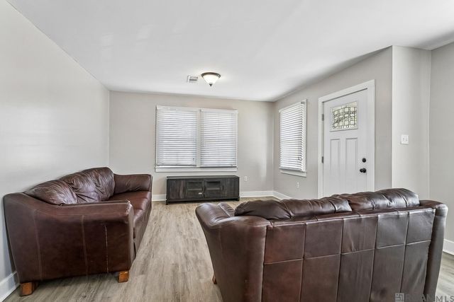 215 8th Street Dr, Ponchatoula, LA 70454