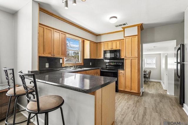 215 8th Street Dr, Ponchatoula, LA 70454