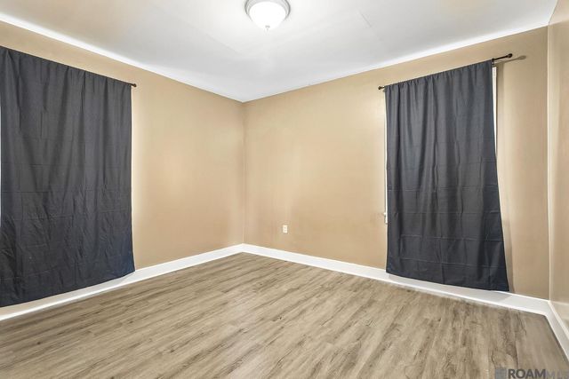 215 8th Street Dr, Ponchatoula, LA 70454