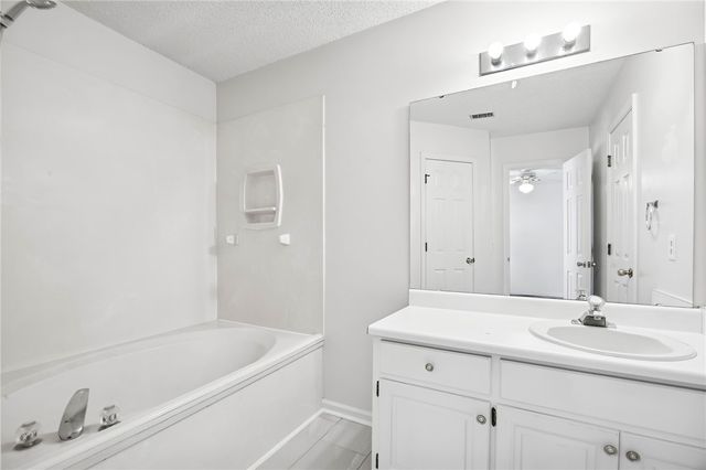 134 Lake Ashley Drive, Kingsland, GA 31548