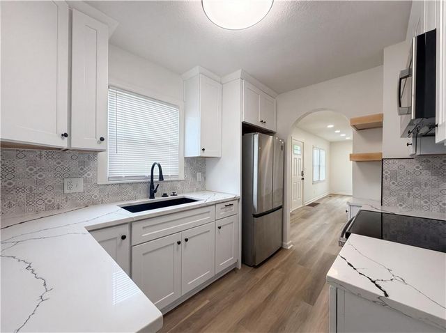 5525 Yecker Avenue, Kansas City, KS 66104