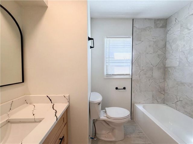 5525 Yecker Avenue, Kansas City, KS 66104