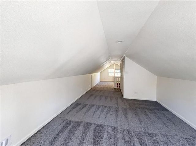 5525 Yecker Avenue, Kansas City, KS 66104