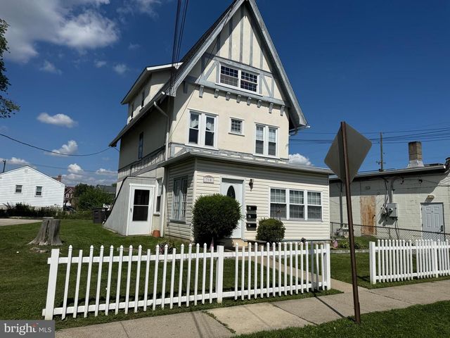 310 SYCAMORE AVE, Folsom, PA 19033