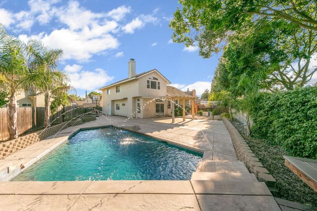 8647 Little Wood Cir, Elk Grove, CA 95624