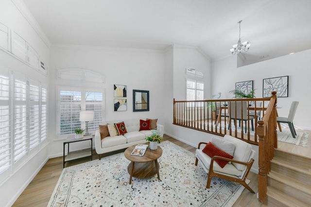 8647 Little Wood Cir, Elk Grove, CA 95624