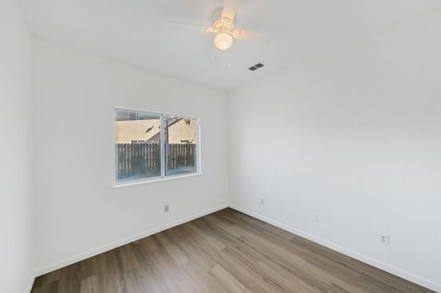 8647 Little Wood Cir, Elk Grove, CA 95624