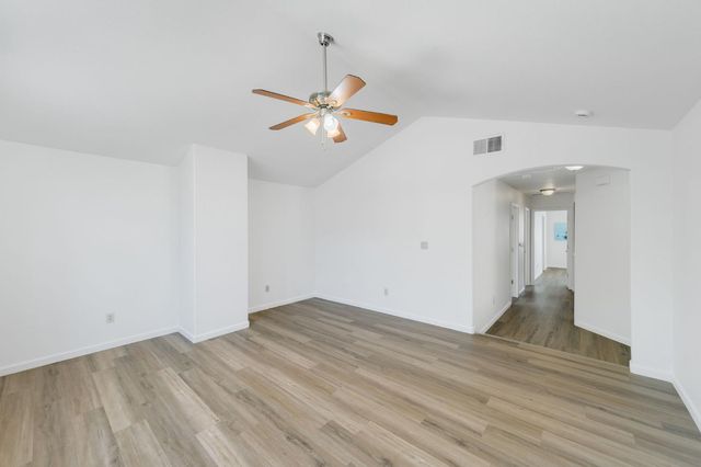 8647 Little Wood Cir, Elk Grove, CA 95624