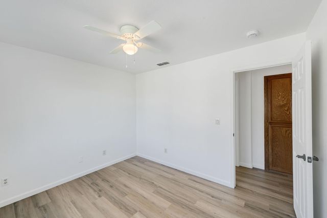 8647 Little Wood Cir, Elk Grove, CA 95624