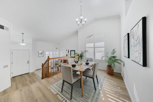8647 Little Wood Cir, Elk Grove, CA 95624