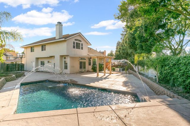 8647 Little Wood Cir, Elk Grove, CA 95624