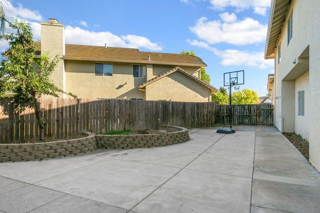 8647 Little Wood Cir, Elk Grove, CA 95624