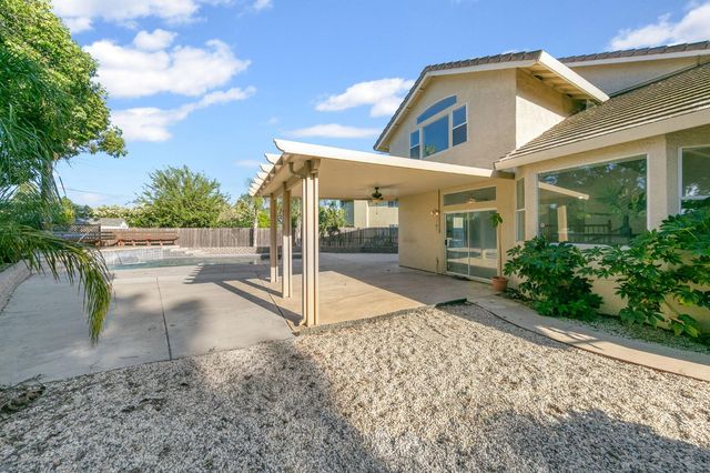 8647 Little Wood Cir, Elk Grove, CA 95624