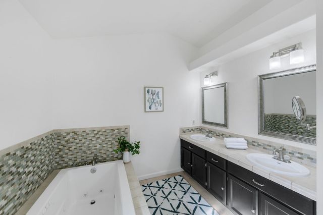 8647 Little Wood Cir, Elk Grove, CA 95624
