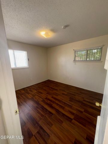 5729 SWEETWATER Drive, El Paso, TX 79924