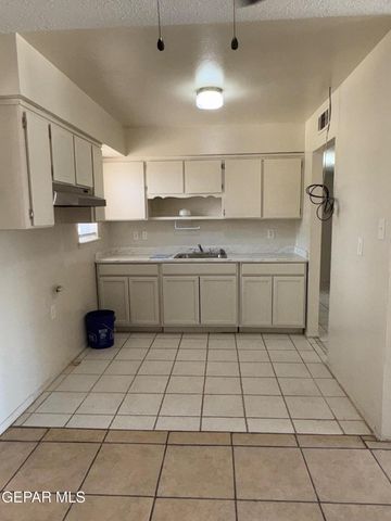 5729 SWEETWATER Drive, El Paso, TX 79924