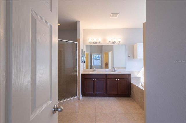 7562 FOREST MERE DRIVE, Riverview, FL 33578